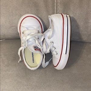 Converse white infant size 5